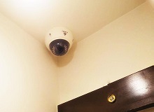 松本市の工場で防犯カメラ設置工事