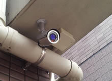 名古屋西区上小田井にあるマンションの防犯カメラ