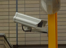 岡崎市の駐車場で防犯カメラ設置工事