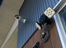 ある公民館に防犯カメラを設置工事