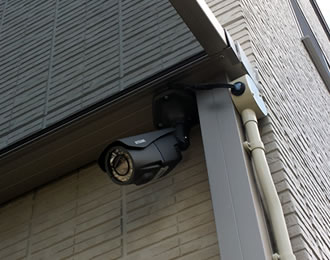 玄関の防犯カメラ