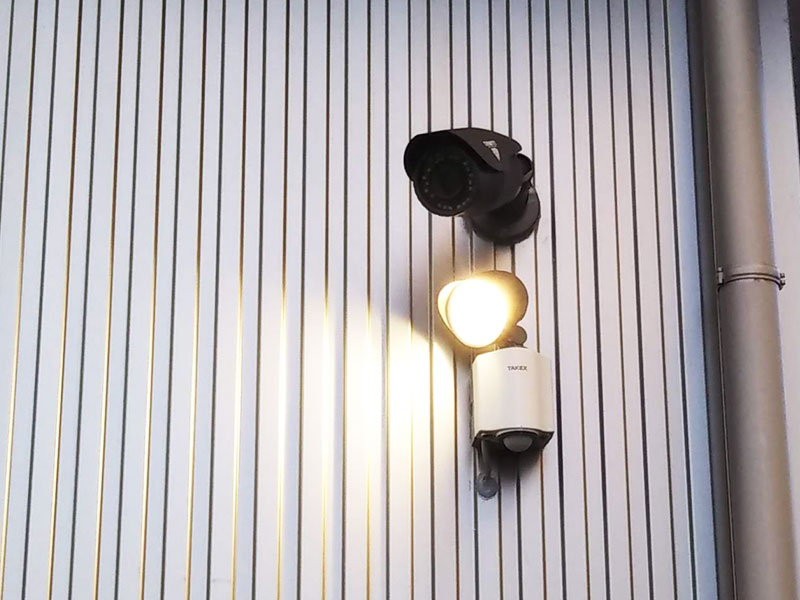 豊中市の戸建てに設置したセンサーライト