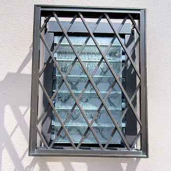 面格子を取り付ける