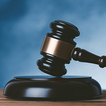 居直り強盗は刑法第二百三十六条にあたる