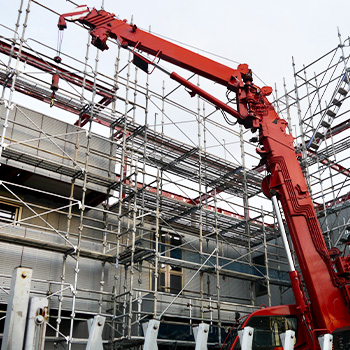 深刻な人手不足に陥る建設業