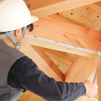 建設技能労働者の過不足率は0.8%不足