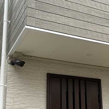 玄関の防犯カメラは必須