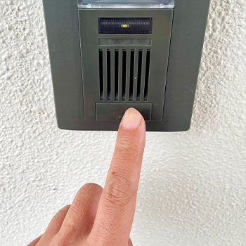 訪問詐欺から身を守るために