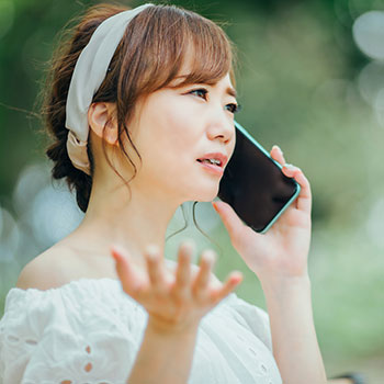 2.家族や近隣に連絡して状況を共有する