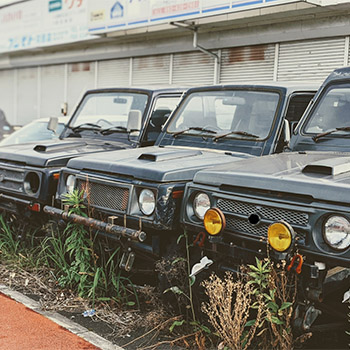 不法投棄された車