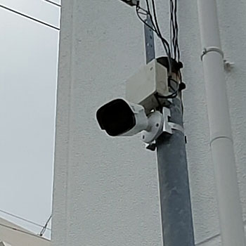 駐車場の防犯カメラ