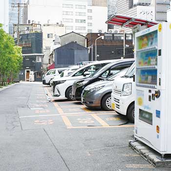 駐車場に防犯カメラ