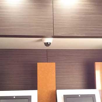 ホテルの防犯カメラ