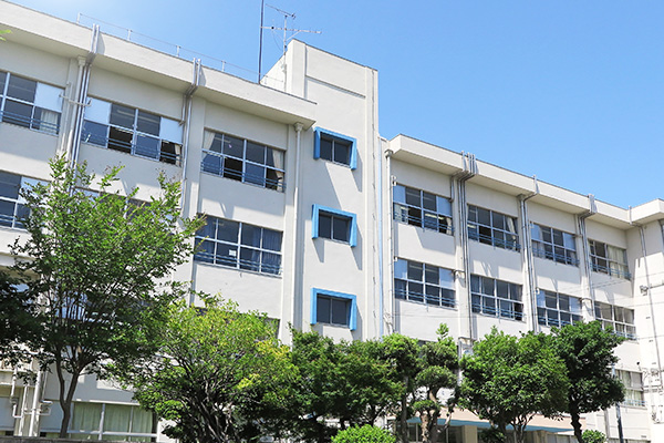 学校