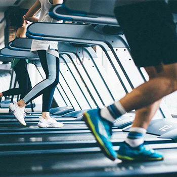 会員制店舗の防犯カメラ