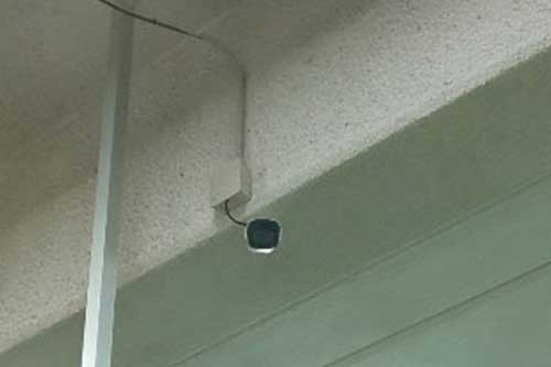 ネットワークカメラで現場見守り