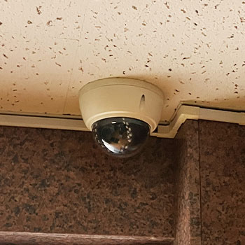 各務原市のマンションに設置した防犯カメラ