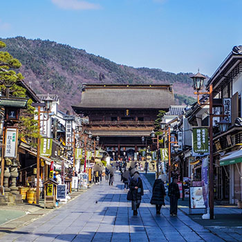 長野市　善光寺仲見世通り